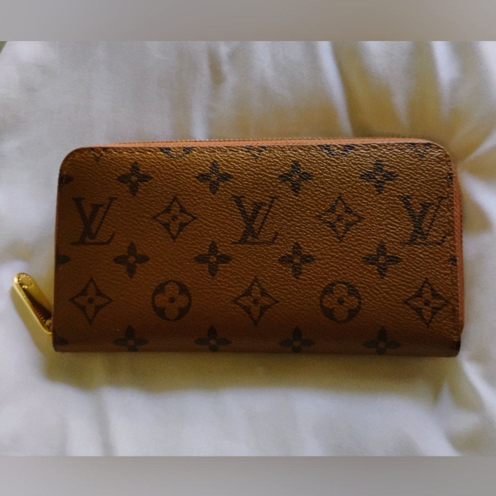 Luxury Designer Inspired Zippy Long Wallet